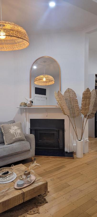 Boutique Beach House In The Heart Of St. Kilda ملبورن المظهر الخارجي الصورة